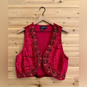 VNTG Carole Little Medium Crimson Velvet Embroidered Beaded Cropped Vest Floral